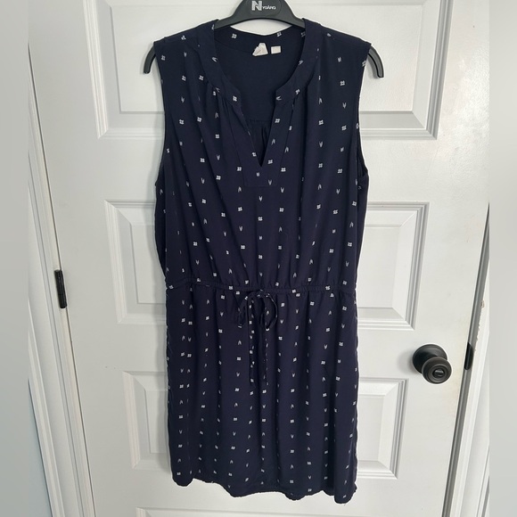 GAP  Sundress - Picture 1 of 4